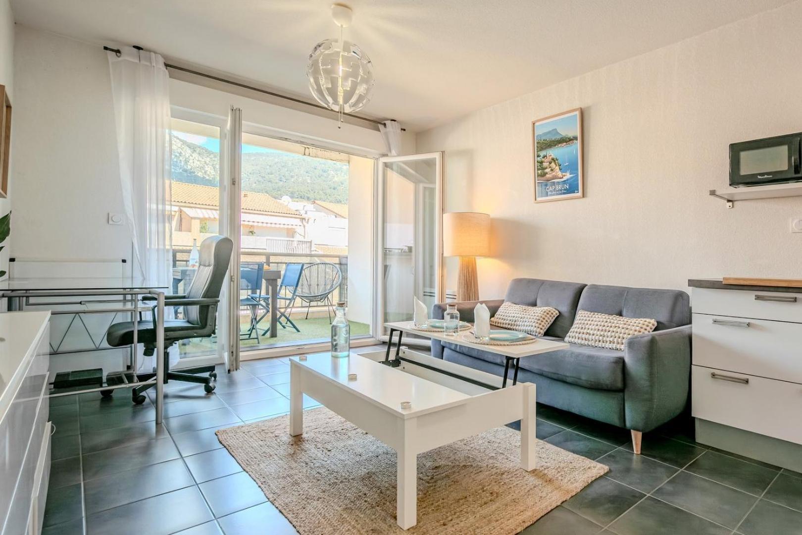 Appartement Le Neroli T2 Dernier Etage Avec Terrasse Et Garage