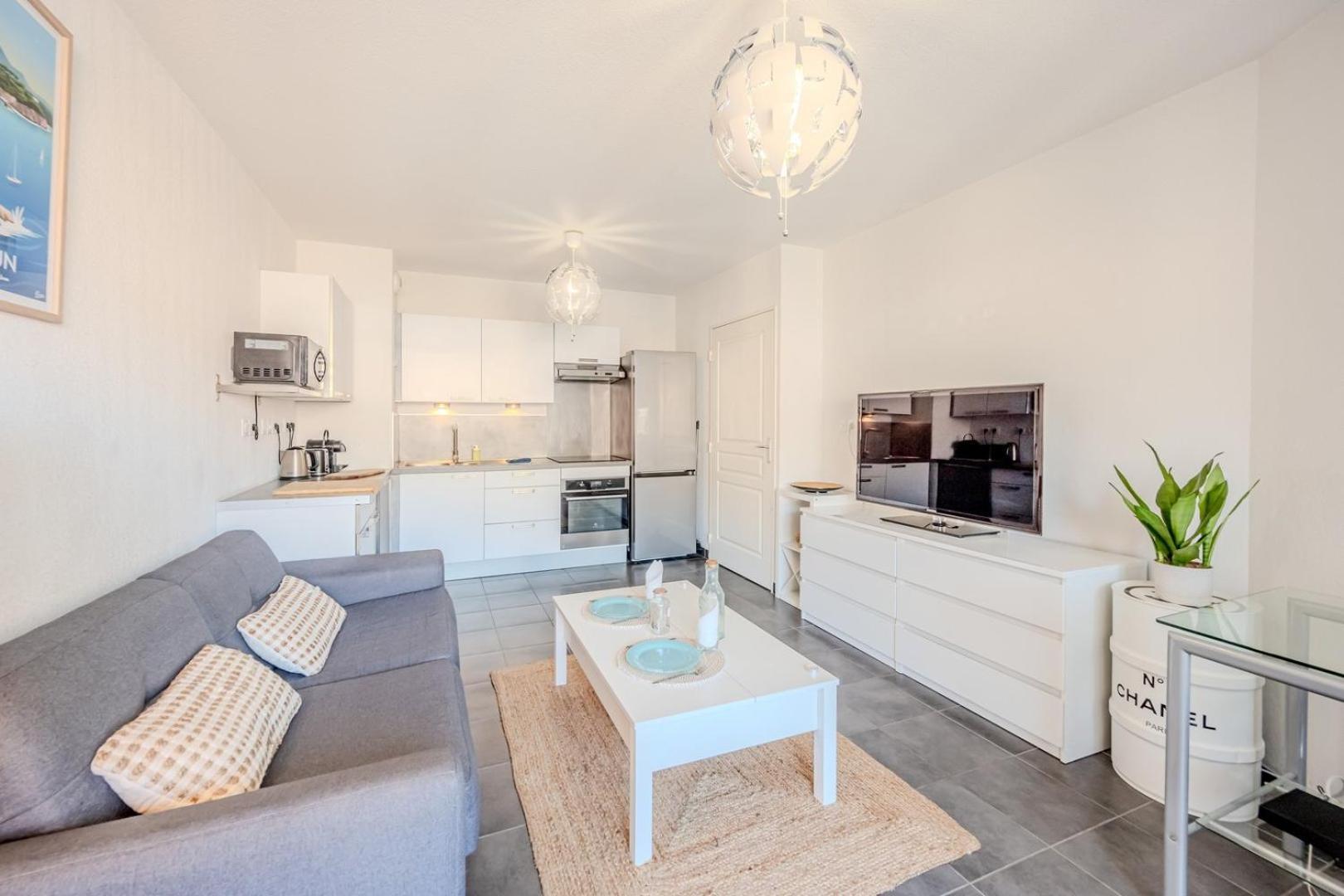 Le Neroli T2 Dernier Etage Avec Terrasse Et Garage Appartement *
